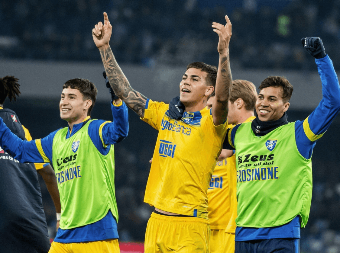 包含赛地聚焦：法甲冲刺阶段热度飙升，那不勒斯复出首秀，态度坚定，轮换策略成焦点的词条-开云体育官方网站登陆